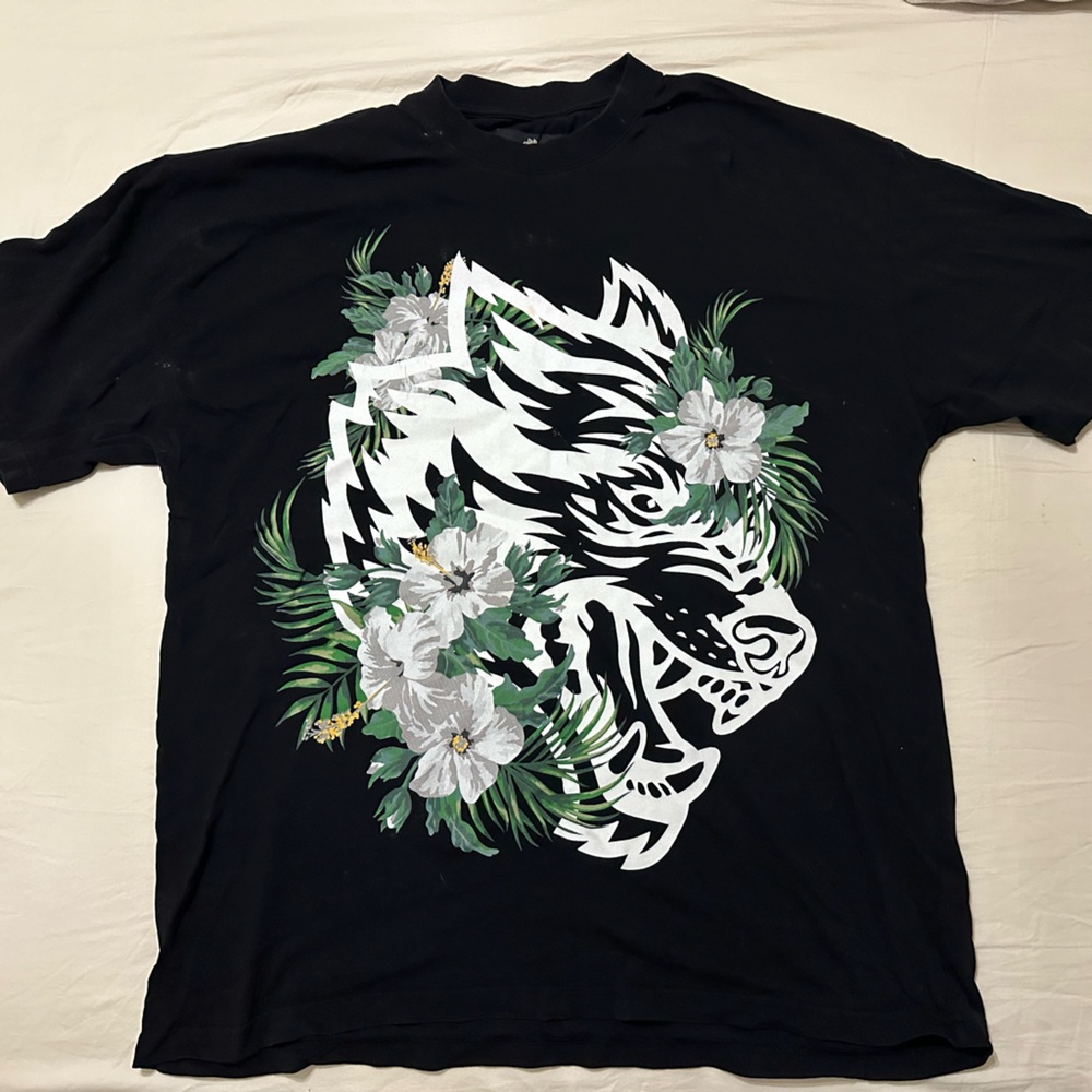 DarcSport
Native Wolf "Premium" Oversized T